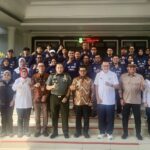 Foto Bersama Tim Gateball Banten dengan Gub Banten